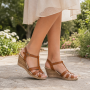 Sandale dama maro din piele naturala cu barete si platforma wedge S134M